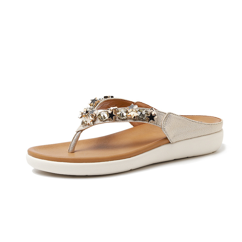 Chinelo de Praia Boêmio com Strass e Contas com Dedo W50_6640211345